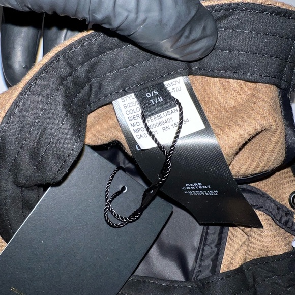 October’s Very Own x Canada Goose Hat - Picture 4 of 6